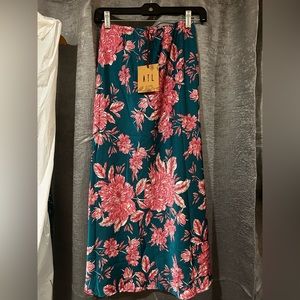 Anel The Label Silky Maxi Floral Skirt! Size XS